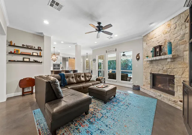 Photo 4 of Sale Pending at 580 Whispering Oaks, China Spring, TX 76633 | MLS# 21383135 | Listing updated on 2026-09-29