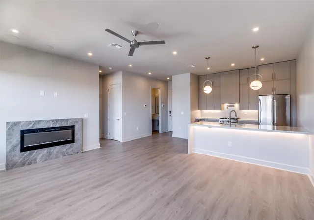 Photo 2 of Condo for sale at 1900 S Ervay St #310, Dallas, TX 75215 | MLS# 21383106 | Listing updated on 2026-09-11
