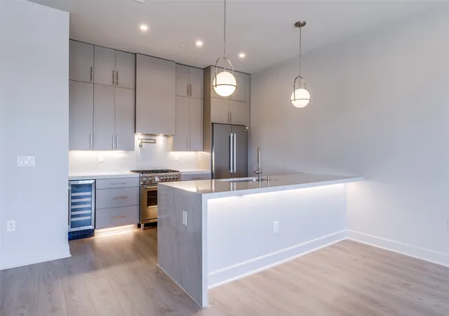 Photo 3 of Condo for sale at 1900 S Ervay St #310, Dallas, TX 75215 | MLS# 21383106 | Listing updated on 2026-09-11