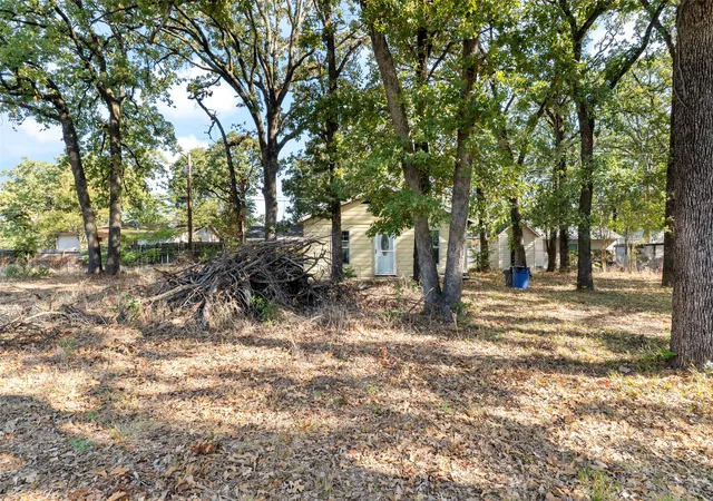 Photo 3 of Single family home for sale at 134 Wildgrove Dr, Gun Barrel City, TX 75156 | MLS# 21369000 | Listing updated on 2026-09-11
