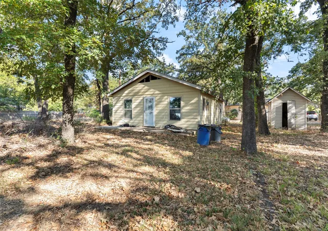 Photo 4 of Single family home for sale at 134 Wildgrove Dr, Gun Barrel City, TX 75156 | MLS# 21369000 | Listing updated on 2026-09-11