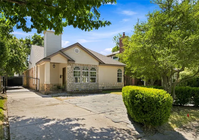 Photo 2 of Single family home for sale at 5142 Ridgedale Ave, Dallas, TX 75206 | MLS# 21383228 | Listing updated on 2026-10-01