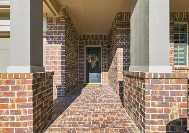 Photo 2 of Single family home for sale at 1325 Canary Ln, Argyle, TX 76226 | MLS# 21382725 | Listing updated on 2026-09-11