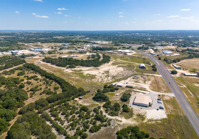 Photo 1 of Land for sale at 584 N Highway 183, Lampasas, TX 76550 | MLS# 21366408 | Listing updated on 2026-09-11