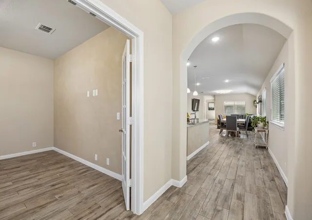 Photo 3 of Single family home for sale at 836 Foxtail Bnd, Lavon, TX 75166 | MLS# 21382250 | Listing updated on 2026-09-27