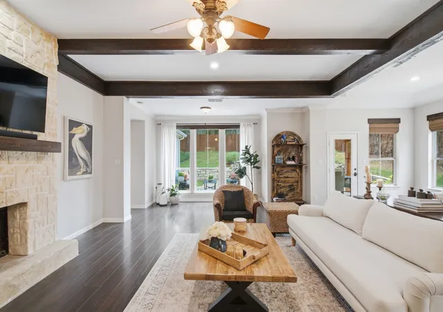 Photo 4 of Single family home for sale at 1902 Clear Crk Dr, Weatherford, TX 76087 | MLS# 21382989 | Listing updated on 2026-09-11