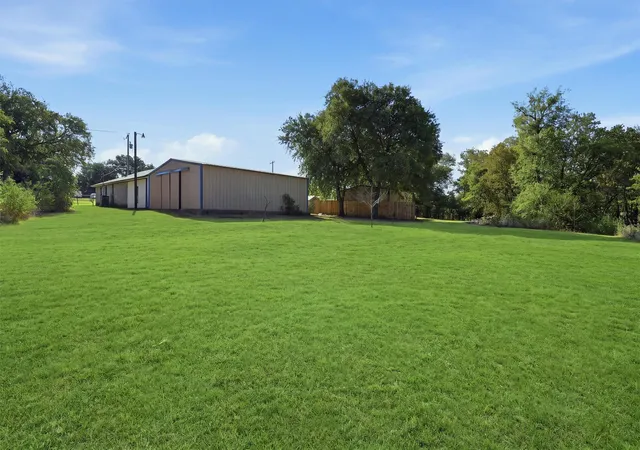 Photo 2 of Sale Pending at 500 Schoolhouse Rd, Haslet, TX 76052 | MLS# 21383162 | Listing updated on 2026-09-24