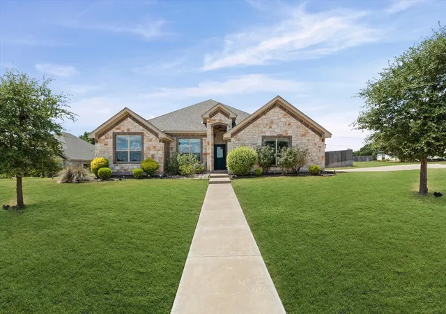 Photo 2 of Single family home for sale at 125 Mini Rd, Lorena, TX 76655 | MLS# 21379852 | Listing updated on 2026-09-11