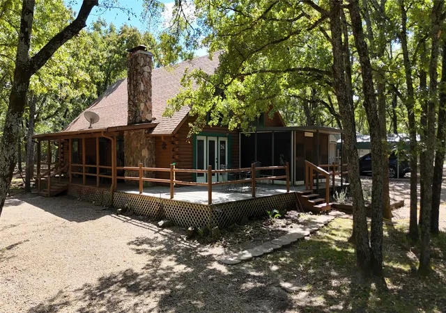 Photo 3 of Sale Pending at 9972 County Rd 2434, Terrell, TX 75160 | MLS# 21382595 | Listing updated on 2026-09-22