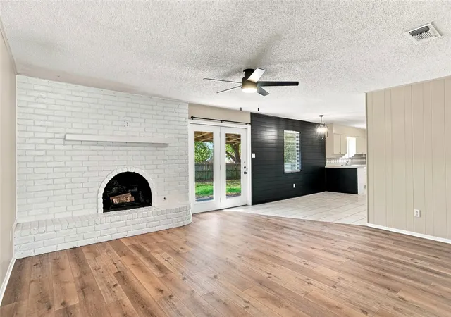 Photo 4 of Single family home for sale at 509 Hillside Rd, Colleyville, TX 76034 | MLS# 21383280 | Listing updated on 2026-10-05