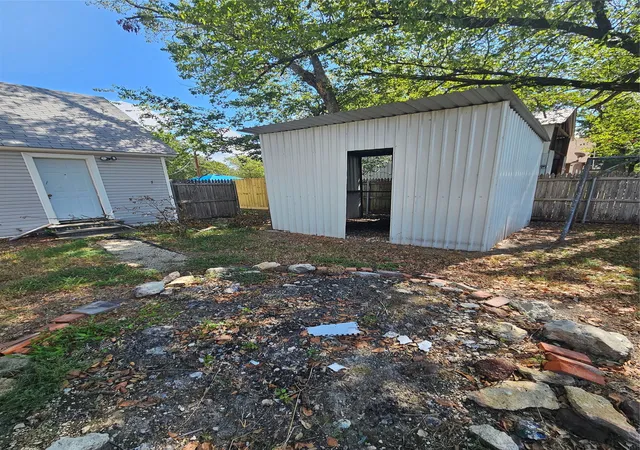 Photo 19 of Single family home for sale at 402 E State St, Groesbeck, TX 76642 | MLS# 21383081 | Listing updated on 2026-09-11