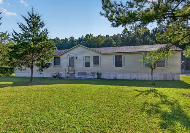 Photo 3 of Sale Pending at 5876 Highway, Haughton, LA 71037 | MLS# 21326332 | Listing updated on 2026-10-05