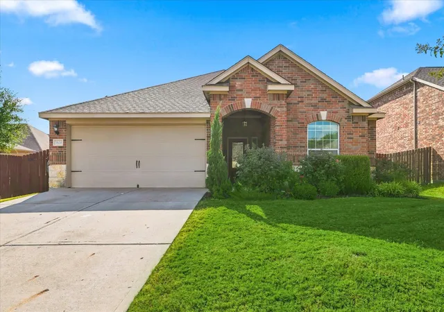 Photo 1 of Single family home for sale at 1824 Mesquite Ln, Anna, TX 75409 | MLS# 21383146 | Listing updated on 2026-09-14