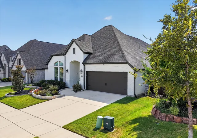 Photo 2 of Single family home for sale at 4117 Hawthorn Dr, Aubrey, TX 76227 | MLS# 21382000 | Listing updated on 2026-09-30