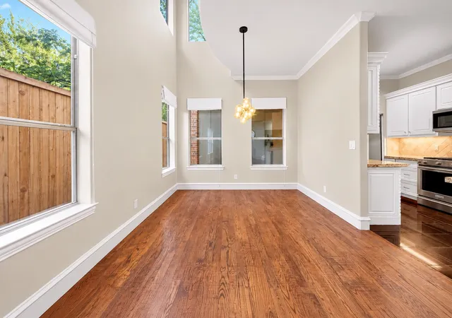 Photo 4 of Single family home for sale at 5418 Martel Ave, Dallas, TX 75206 | MLS# 21383131 | Listing updated on 2026-09-10
