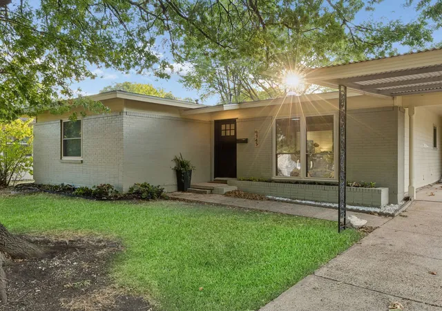 Photo 1 of Single family home for sale at 9745 Ash Crk Dr, Dallas, TX 75228 | MLS# 21358122 | Listing updated on 2026-09-13