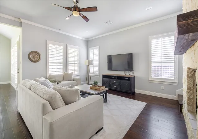Photo 3 of Single family home for sale at 2732 Piersall Dr, Mc Kinney, TX 75072 | MLS# 21373318 | Listing updated on 2026-09-30