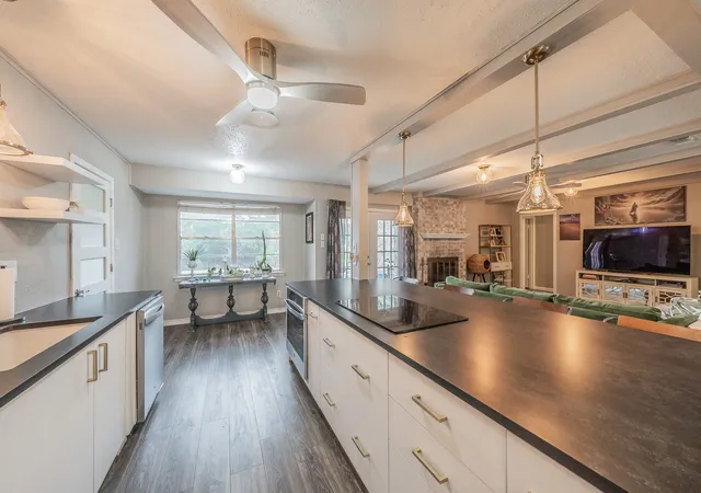 Photo 3 of Single family home for sale at 4001 Reagan Dr, Fort Worth, TX 76116 | MLS# 21383407 | Listing updated on 2026-09-12