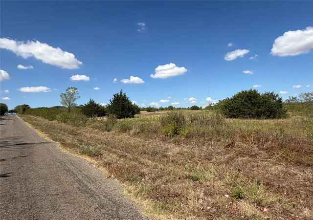 Photo 3 of Land for sale at 2550 Hodge Rd #Lot 3, Moody, TX 76557 | MLS# 21318024 | Listing updated on 2026-09-11