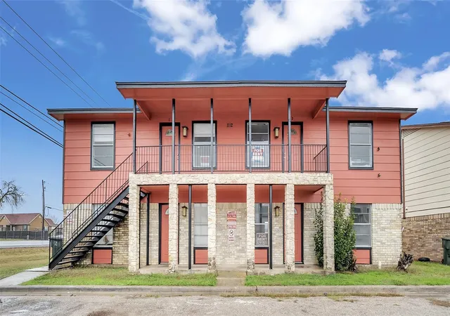 Photo 1 of Multi family home for sale at 1112 Eastside Dr, Killeen, TX 76543 | MLS# 21383399 | Listing updated on 2026-09-11