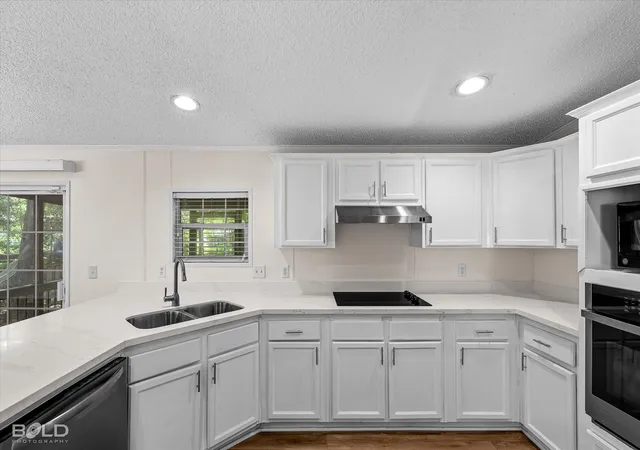 Photo 2 of Manufactured home for sale at 1605 Gray Lake Dr, Princeton, LA 71067 | MLS# 21382881 | Listing updated on 2026-09-11
