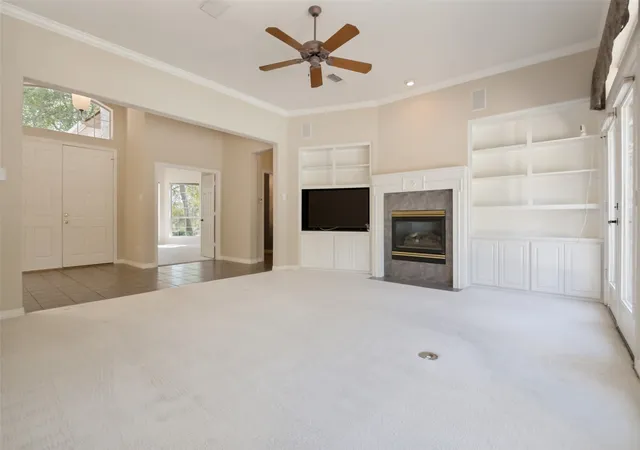 Photo 4 of Sale Pending at 405 Rolling Oaks Ridge, Cedar Hill, TX 75104 | MLS# 21372984 | Listing updated on 2026-09-13