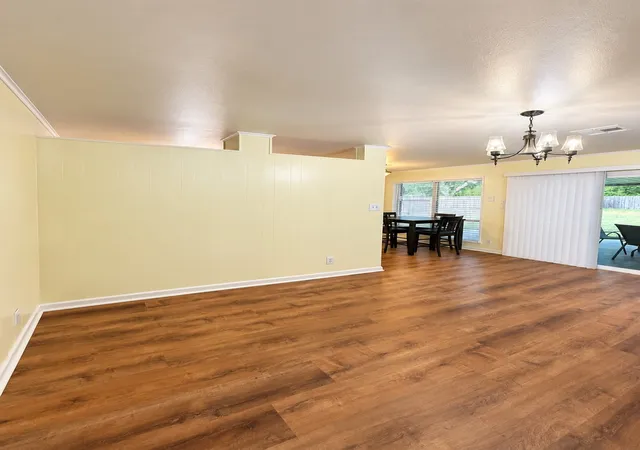 Photo 4 of Single family home for sale at 1517 Captain Shreve Dr, Shreveport, LA 71105 | MLS# 21383457 | Listing updated on 2026-09-11
