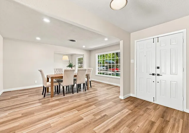 Photo 4 of Single family home for sale at 305 Brookview Dr, Hurst, TX 76054 | MLS# 21382020 | Listing updated on 2026-09-12