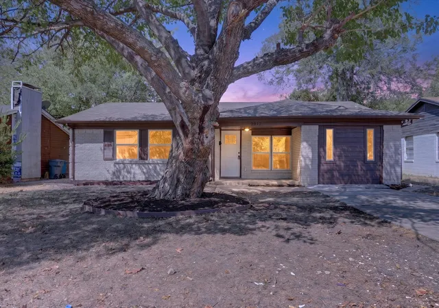 Photo 1 of Single family home for sale at 7917 Woodshire Dr, Dallas, TX 75232 | MLS# 21382726 | Listing updated on 2026-10-03