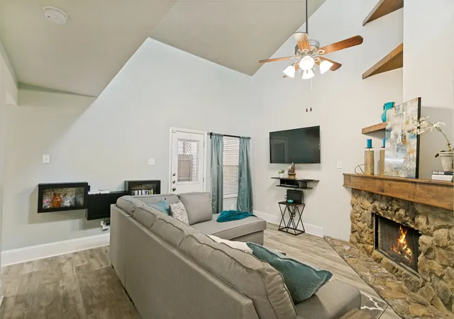 Photo 4 of Sale Pending at 837 Summercreek Dr, Lewisville, TX 75067 | MLS# 21381544 | Listing updated on 2026-09-25
