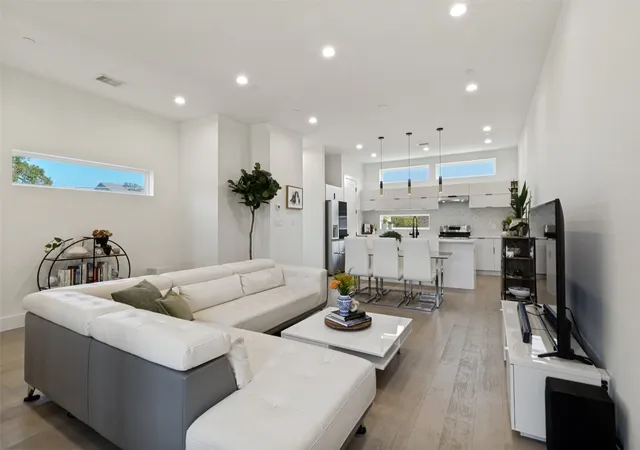 Photo 1 of Condo for sale at 145 N Henderson Ave #107, Dallas, TX 75214 | MLS# 21382538 | Listing updated on 2026-09-12