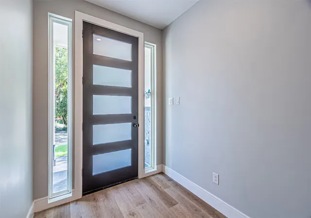 Listing Photo 4 - Condo for sale in building located at 2376 Longhorn St, Dallas, TX 75228 - Unit #A,B,C,D