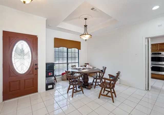 Photo 2 of Single family home for sale at 902 Kings Ct, Duncanville, TX 75137 | MLS# 21382316 | Listing updated on 2026-09-11
