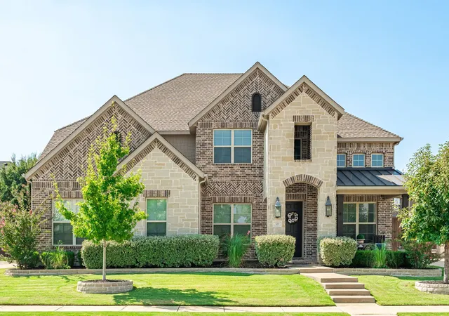 Photo 1 of Single family home for sale at 320 Dianna Dr, Prosper, TX 75078 | MLS# 21349194 | Listing updated on 2026-09-11