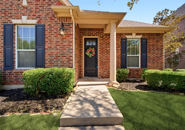 Photo 3 of Sale Pending at 3434 Nation Dr, Frisco, TX 75034 | MLS# 21383532 | Listing updated on 2026-09-28