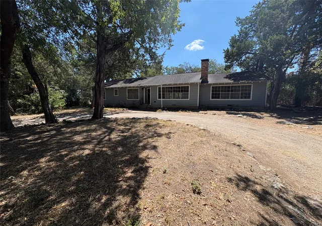 Photo 3 of Single family home for sale at 5454 Ranchero Ln, Dallas, TX 75236 | MLS# 21383538 | Listing updated on 2026-09-11