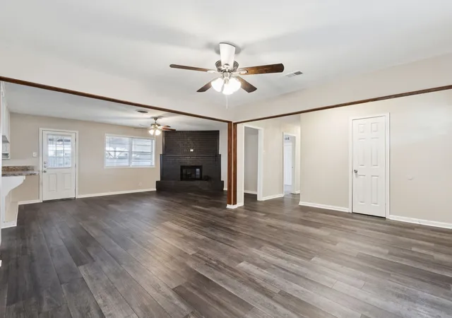 Photo 4 of Single family home for sale at 7009 Corona Dr, North Richland Hills, TX 76180 | MLS# 21383546 | Listing updated on 2026-09-11