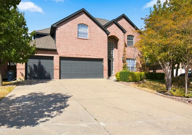 Photo 1 of Single family home for sale at 7113 Top Rail Run, Fort Worth, TX 76179 | MLS# 21383169 | Listing updated on 2026-09-14