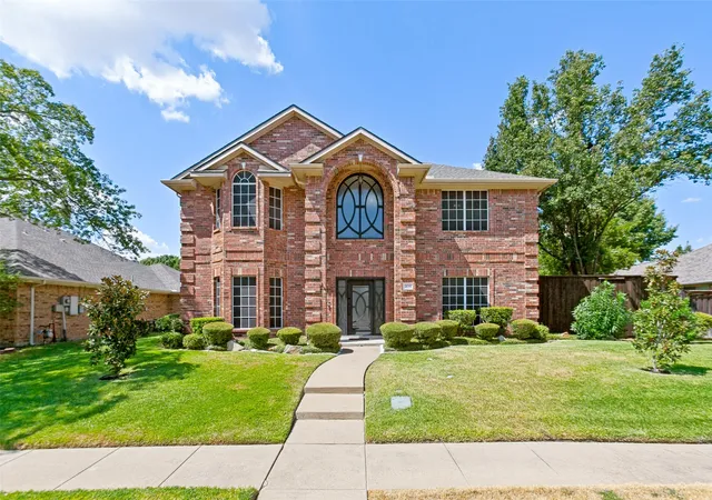 Photo 1 of Single family home for sale at 425 Baltusrol Cir, Garland, TX 75044 | MLS# 21383552 | Listing updated on 2026-10-04