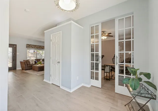 Photo 3 of Single family home for sale at 425 Baltusrol Cir, Garland, TX 75044 | MLS# 21383552 | Listing updated on 2026-10-04