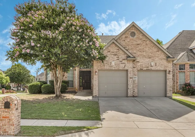 Photo 1 of Sale Pending at 3628 Andrea Dr, Flower Mound, TX 75022 | MLS# 21381204 | Listing updated on 2026-09-21