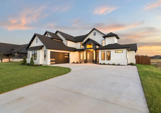Photo 1 of Single family home for sale at 2025 Nichole Blvd, Pottsboro, TX 75076 | MLS# 21372508 | Listing updated on 2026-09-12