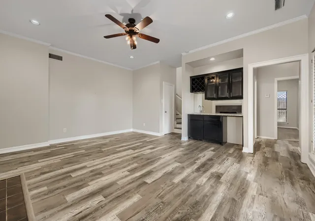Photo 4 of Single family home for sale at 100 Coventry Ct, Irving, TX 75061 | MLS# 21261756 | Listing updated on 2026-09-11