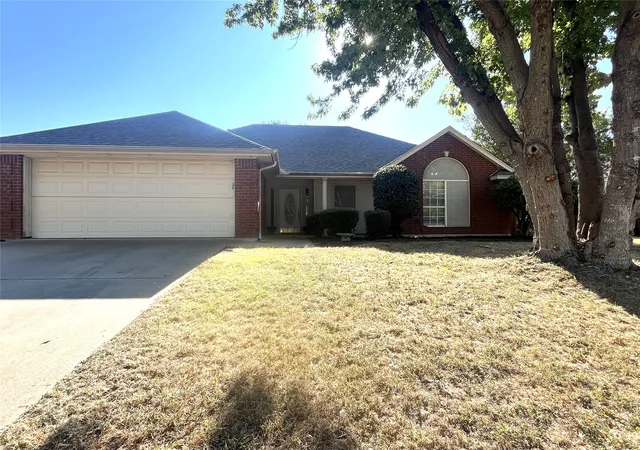 Photo 1 of Single family home for sale at 518 Wild Springs Dr, Midlothian, TX 76065 | MLS# 21383317 | Listing updated on 2026-09-11