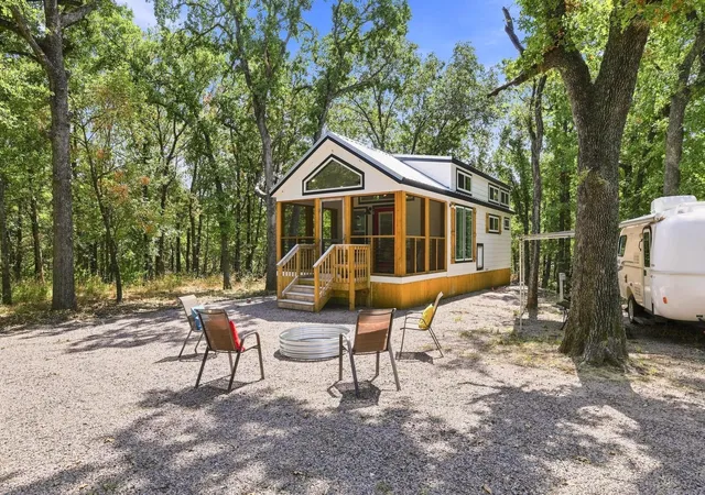 Photo 1 of Single family home for sale at 710 Rio Roxo Rd, Gordonville, TX 76245 | MLS# 21383266 | Listing updated on 2026-09-23