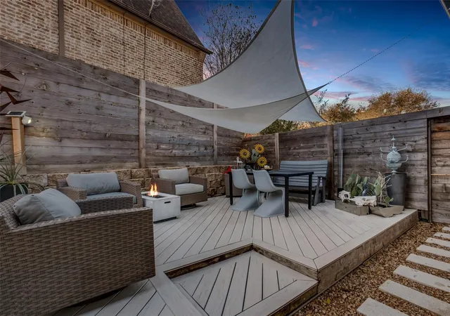 Photo 3 of Single family home for sale at 1714 Weiskopf Dr, Rockwall, TX 75032 | MLS# 21383522 | Listing updated on 2026-09-13