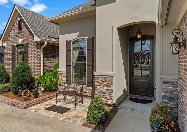 Photo 3 of Single family home for sale at 5319 Barberry Ln, Bossier City, LA 71112 | MLS# 21382329 | Listing updated on 2026-09-12