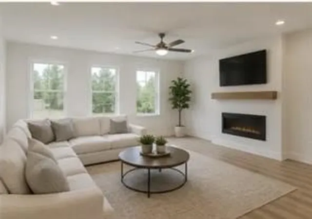 Photo 4 of Multi family home for sale at 1412 Metropolitan Ave #101-104, 201-204, Dallas, TX 75215 | MLS# 21381197 | Listing updated on 2026-09-11
