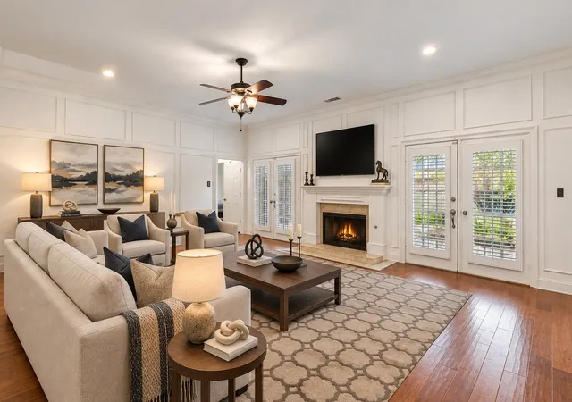 Photo 2 of Single family home for sale at 1909 Pecan Ridge Dr, Rowlett, TX 75088 | MLS# 21382838 | Listing updated on 2026-10-09