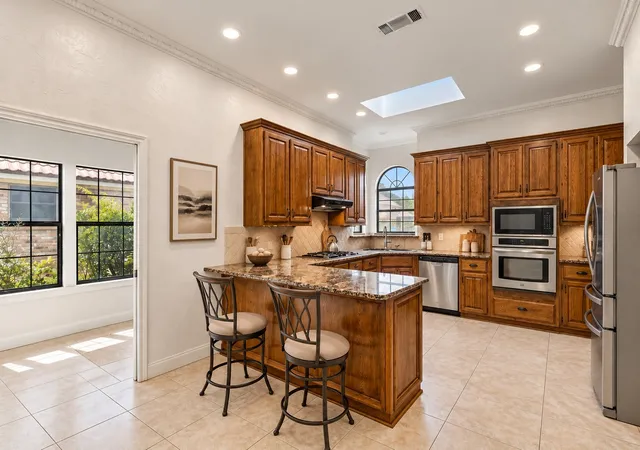 Photo 3 of Single family home for sale at 1909 Pecan Ridge Dr, Rowlett, TX 75088 | MLS# 21382838 | Listing updated on 2026-10-09